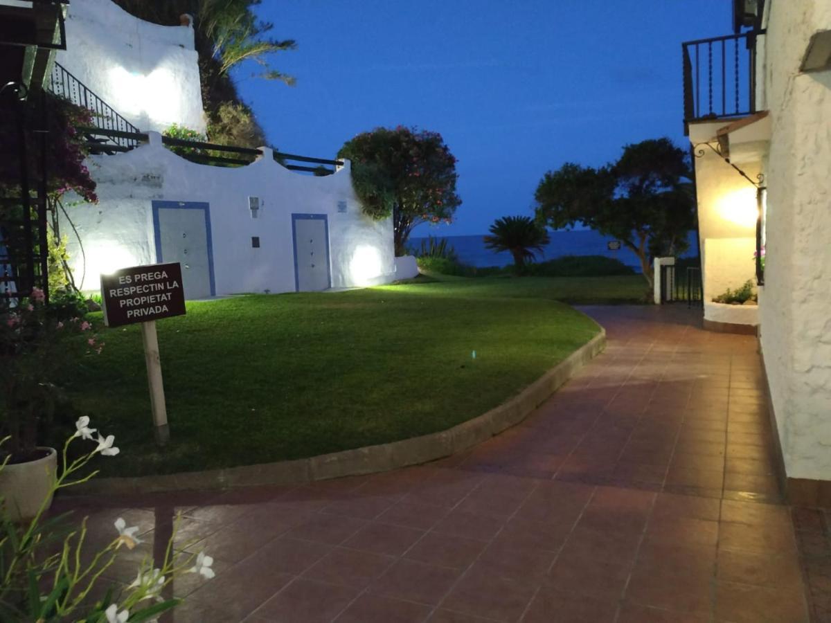 Little Paradise . Apartment In Front Of The Sea Coma-Ruga Extérieur photo